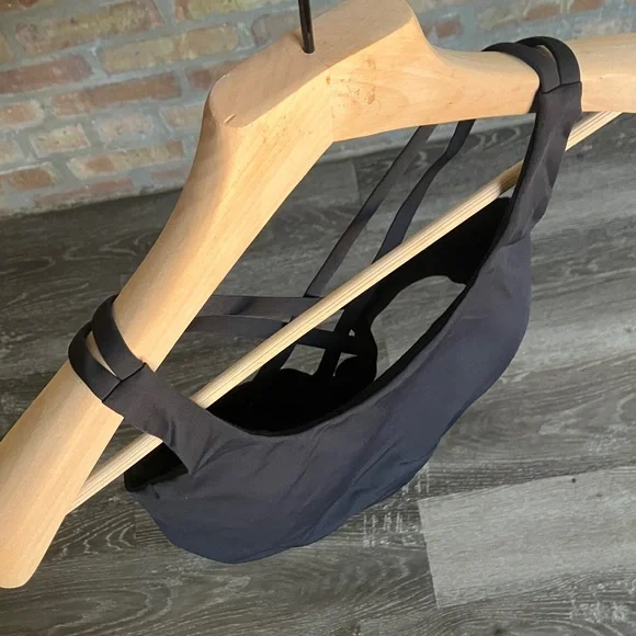 Lululemon Athletica - Picture 3 of 11